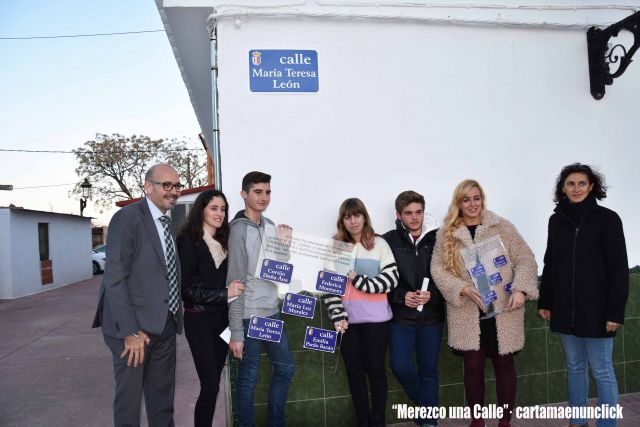 foto de El proyecto “Merezco una calle” del IES Cartima pone nombre a 4 calles de Doña Ana