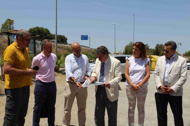 foto de La Consejería de Fomento inicia la redacción del proyecto de la travesía que unirá Doña Ana con la rotonda de la carretera A-7057