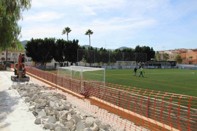 foto de El Ayuntamiento acomete actuaciones de mejora en el campo de fútbol de Estación de Cártama