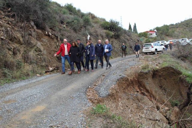 foto de La consejera de Agricultura visita Cártama para conocer los daños causados por las lluvias