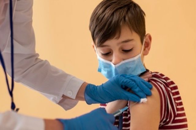 foto de Moreno anuncia la vacunación a partir de los 16 años la próxima semana y a partir de 12 años en agosto