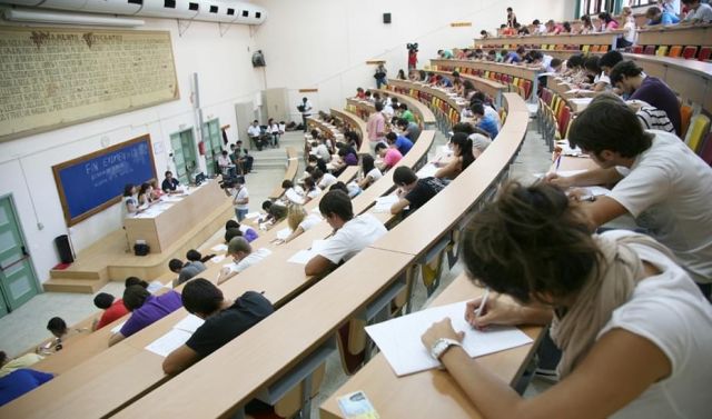 foto de Andalucía adelanta la PEvAU del 4 al 6 de junio para garantizar el acceso a todas las universidades españolas