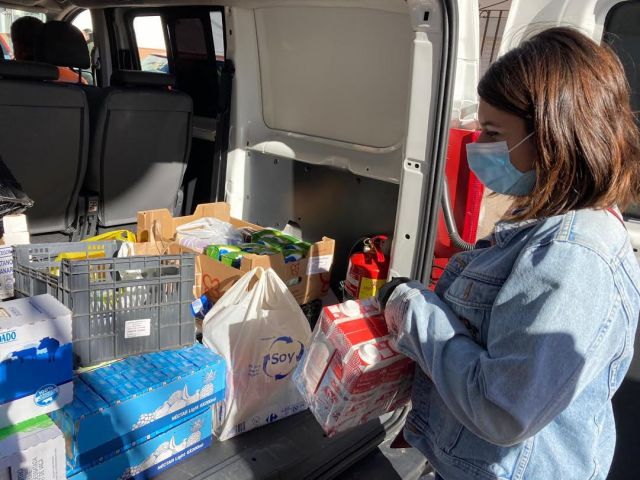 foto de La Caravana Solidaria de los Corresponsales Juveniles recoge 420 kg. de alimentos