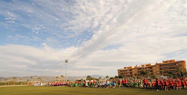 foto de Más de 1.300 alumnos y alumnas participan en el acto de presentación de las Escuelas Deportivas Municipales