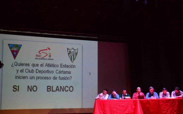 foto de Los clubes de fútbol CD Cártama y Atlético Estación, celebraron el pasado viernes una reunión informativa para hablar de la fusión