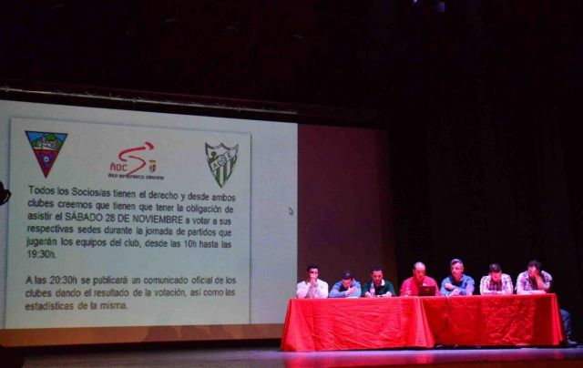 foto de Los clubes de fútbol CD Cártama y Atlético Estación, celebraron el pasado viernes una reunión informativa para hablar de la fusión