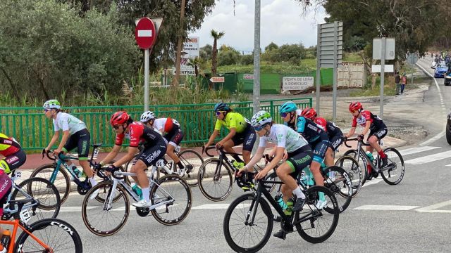foto de El equipo femenino Prolongo Al-Andalus participa en la primera edición de la Vuelta Ciclista Andalucía Elite Women