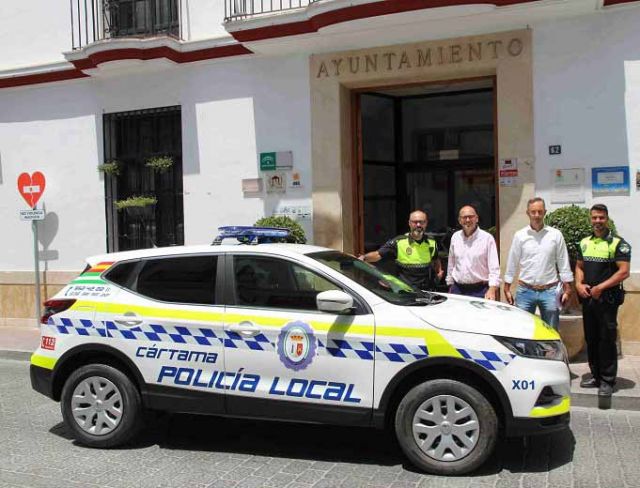 foto de La Policía Local amplía su parque móvil con la incorporación de un nuevo vehículo