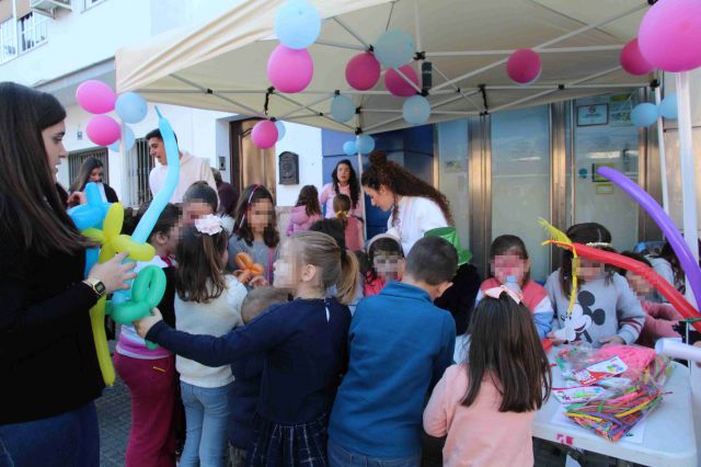 foto de Estudiantes del IES Valle del Azahar organizan una ludoteca infantil de carácter benéfico