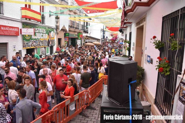 foto de Abierto el plazo de solicitud para las barras en la Feria de Abril y Fiestas de San Isidro 2019