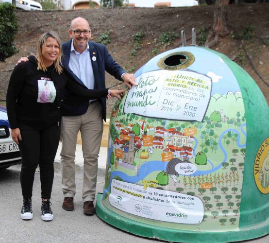 foto de Ecovidrio, el Consorcio RSU Málaga y Ayuntamiento de Cártama impulsan el reciclaje de envases de vidrio con el “Reto Mapamundi”