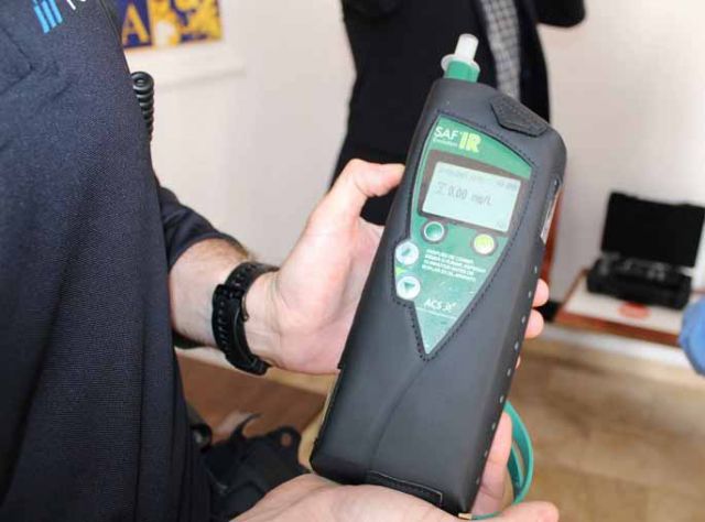 foto de Policía Local Cártama adquiere un nuevo etilómetro evidencial portátil