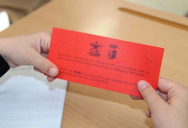 foto de El Ayuntamiento repartirá 15.000 tickets para las atracciones de feria entre los escolares de Cártama