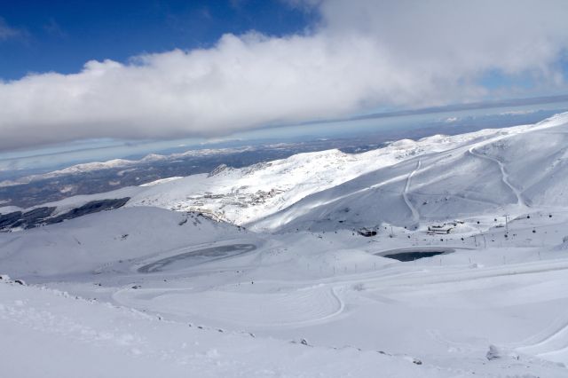 foto de Sierra Nevada abre 13 nuevas pistas y supera los 30 kilómetros